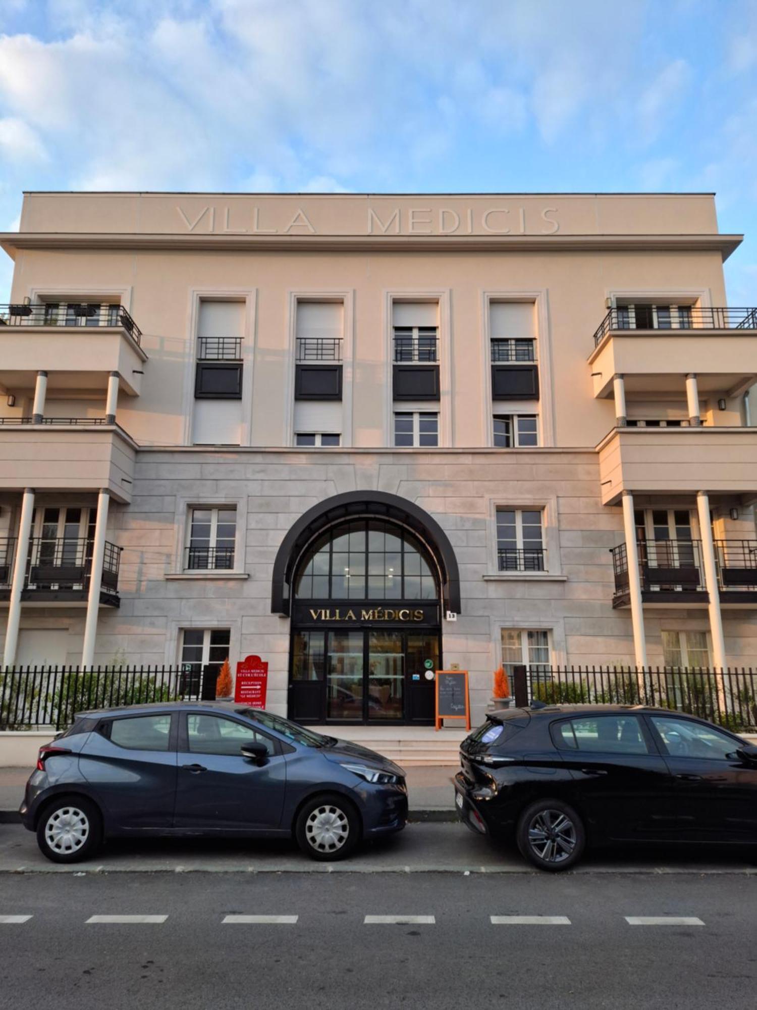 Villa Medicis Versailles Saint-Cyr-lʼÉcole Extérieur photo